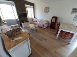 Maison Place du Cap |  -  - 