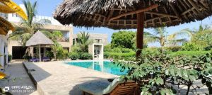 Villino Bwaga Moyo |  -  - 