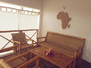 Villino Bwaga Moyo |  -  - 