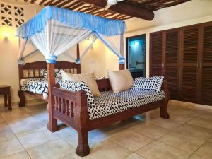 Villa Diani Beach |  -  - 