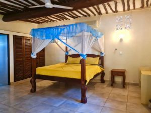 Villa Diani Beach |  -  - 
