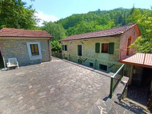 L'Antico Borgo dei Poeti  |  -  - 
