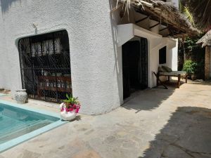 Villa Nyumba Saturn |  -  - 