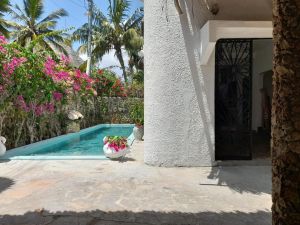 Villa Nyumba Saturn |  -  - 