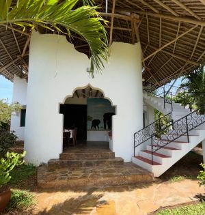 Salama Paradise |  -  - 