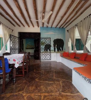 Salama Paradise |  -  - 