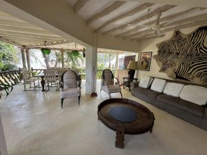 Villa kichunahousebeach |  -  - 