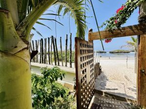 Casa Take Me to the Beach |  -  - 