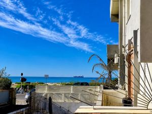 Il Fronte Mare di Marina |  -  - 