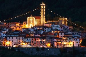 Casa Il sole ed il verde delle Apuane  |  -  - 