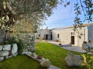 Antica Tenuta Modica  |  -  - 