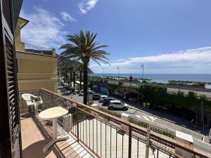 Moneglia Prima Fila sul Mare |  -  - 
