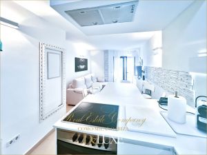 Casa Angela Ferrer |  -  - 
