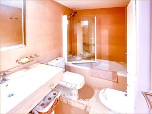 Casa Angela Ferrer |  -  - 