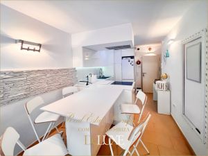 Casa Angela Ferrer |  -  - 