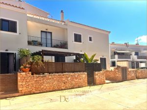 Casa Angela Ferrer |  -  - 