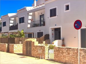 Casa Angela Ferrer |  -  - 