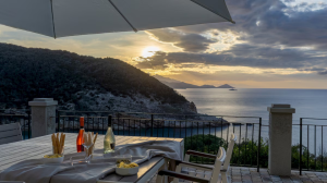 Villa Nisporto Fronte Mare |  -  - 