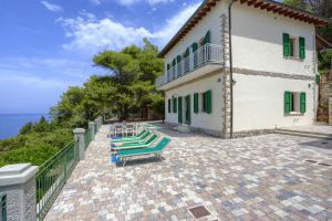 Villa Nisporto Fronte Mare |  -  - 