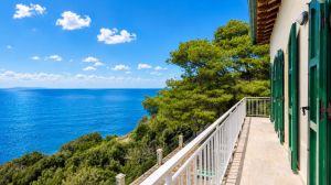 Villa Nisporto Fronte Mare |  -  - 
