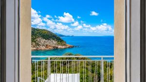 Villa Nisporto Fronte Mare |  -  - 
