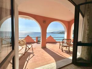 Villa Afrodite |  -  - 