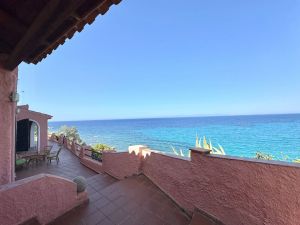 Villa Afrodite |  -  - 