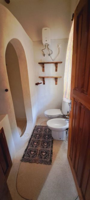 Waridi House |  -  - 