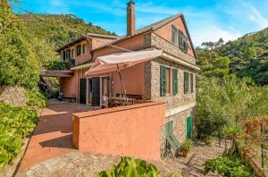 Casa Vernazzola |  -  - 