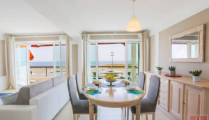 La Maison sur la Promenade |  -  - 