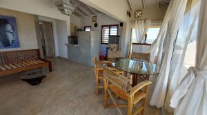 A Due Passi dal Paradiso |  -  - 