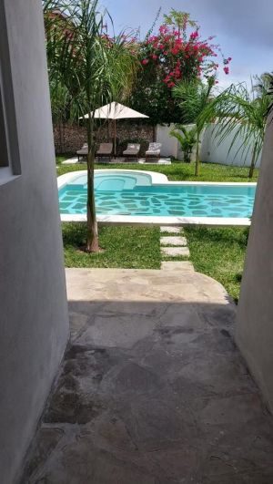 A Due Passi dal Paradiso |  -  - 