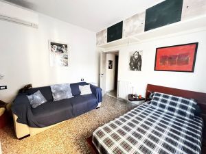 A Due Passi dal Mare |  -  - 