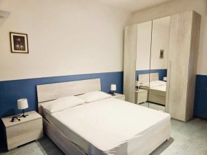 In Riva al Mar |  -  - 