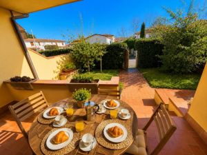 Villa il Sole a Marina di Pietrasanta |  -  - 