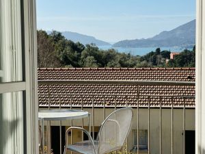 Una Gemma Turchese in Baia Blu |  -  - 