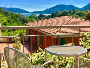 Una Gemma Turchese in Baia Blu |  -  - 