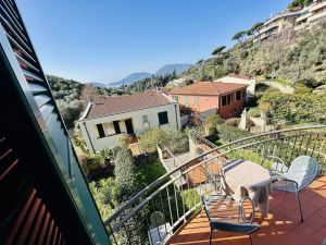 Una Gemma Turchese in Baia Blu |  -  - 