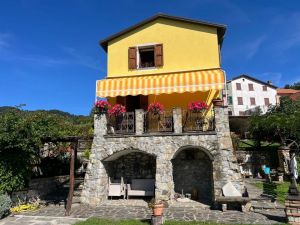 La Tenuta Val di Vara |  -  - 