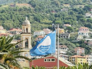 Un Tuffo nel Blu |  -  - 