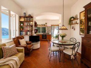 La Casa sulla Scogliera |  -  - 