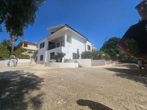 Grande Villa Timpi Russi |  -  - 