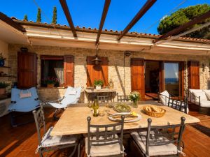 Casa Reale Giglio |  -  - 