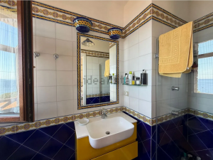 Casa Reale Giglio |  -  - 