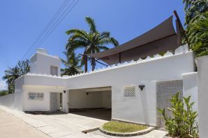 AESTUS VILLAS RESORT  DIANI BEACH |  -  - 