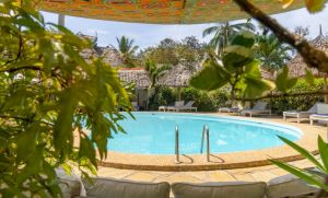 AESTUS VILLAS RESORT  DIANI BEACH |  -  - 