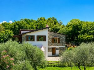 Tenuta la Farfalla Dorata |  -  - 