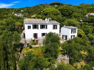 Antica Tenuta San Pietro  |  -  - 
