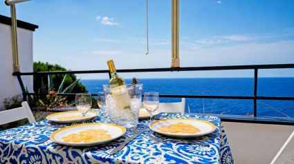 Una Terrazza sul Blu di Moneglia  |  -  - 