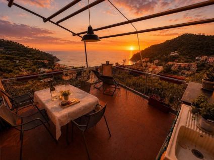 Casa Regina di Bonassola |  -  - 